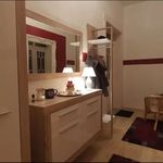 Miete 2 Schlafzimmer wohnung von 70 m² in Zwickau