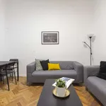 Rent a room of 200 m² in madrid