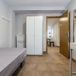 Rent a room of 85 m² in valencia