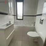 Pronajměte si 3 ložnic/e byt o rozloze 66 m² v Praha