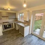 Rent 3 bedroom flat in East Midlands