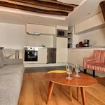 Rent 2 bedroom apartment of 450 m² in Paris
