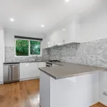 Rent 2 bedroom apartment in Frankston