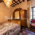 Rent 1 bedroom apartment of 50 m² in Florence