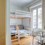 Appartement de 18 m² avec 1 chambre(s) en location à Paris