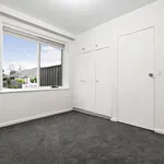 Rent 1 bedroom apartment in St Kilda East