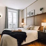 Appartement de 130 m² avec 5 chambre(s) en location à Paris