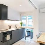 Rent 3 bedroom apartment in barcelona