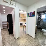 Rent a room of 130 m² in Valencia