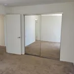 Rent 2 bedroom apartment in Long Beach