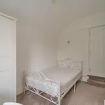 Rent 4 bedroom flat in West Midlands