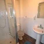 Rent 4 bedroom house in East Midlands