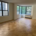 Rent 2 bedroom apartment in Manhattan