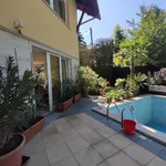 Rent 4 bedroom house of 140 m² in Tata