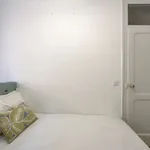 Rent a room in lisbon