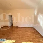 Rent 5 bedroom apartment of 200 m² in Rome