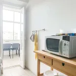 Rent a room in lisbon