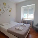 Rent a room in lisbon