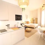 Rent 1 bedroom apartment of 48 m² in Málaga