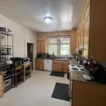 Rent 4 bedroom house in Oakland