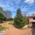 Rent 6 bedroom house of 400 m² in Rome