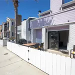 Rent 3 bedroom house of 186 m² in newport beach