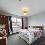 Rent 4 bedroom flat in Belfast