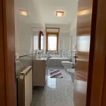 Rent 4 bedroom apartment of 96 m² in Roma