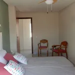 Alquilo 5 dormitorio apartamento de 120 m² en Alicante