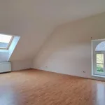 Maison de 610 m² avec 5 chambre(s) en location à COURT-SAINT-ETIENNE