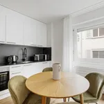 Rent 2 bedroom apartment of 753 m² in Zurich