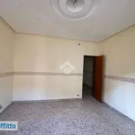 Affitto 3 camera appartamento di 86 m² in Palermo