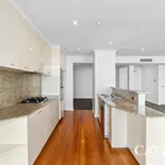 Rent 3 bedroom apartment in Port Melbourne