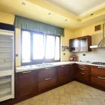 Rent 3 bedroom apartment of 118 m² in Sezze