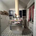 Affitto 5 camera casa di 314 m² in Gallarate