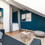 Rent 1 bedroom apartment of 43 m² in Berlin