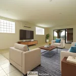 Rent 2 bedroom apartment in Griffith