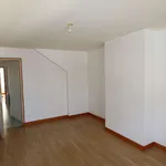 Appartement de 90 m² avec 4 chambre(s) en location à La Charité-sur-Loire