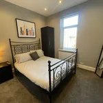 Rent 4 bedroom apartment of 102 m² in Manchester