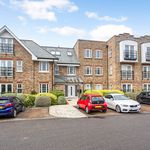 Rent 2 bedroom flat in Weybridge