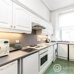 Rent 2 bedroom flat in Aberdeen