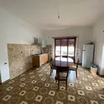 Rent 5 bedroom apartment of 100 m² in Cassino