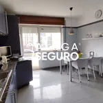 Rent 4 bedroom apartment of 180 m² in Lisboa