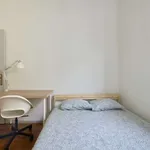 Rent a room in lisbon