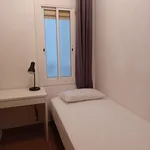 Rent 6 bedroom apartment in Barcelona