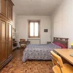 Rent a room in milan