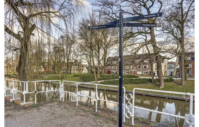 Huur 2 slaapkamer appartement van 121 m² in Utrecht