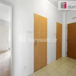 Pronajměte si 4 ložnic/e byt o rozloze 81 m² v Jirkov