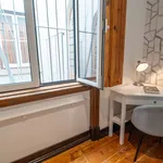 Rent a room of 150 m² in Lisboa