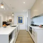 Rent 3 bedroom apartment in Melbourne